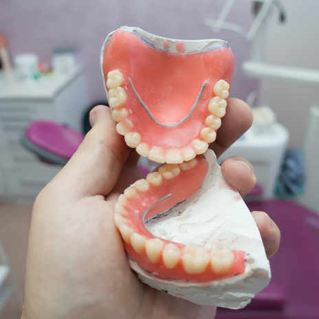 prótesis dentales removibles