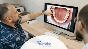 odontólogo escaneando con escáner 3D intraoral en clínica dental