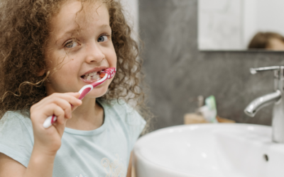 5 maneras de lograr que los niños se laven los dientes a diario
