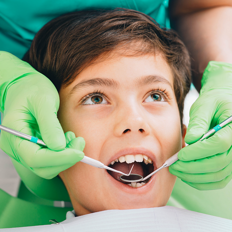 Niños e higiene dental: deja que tu odontopediatra en Barcelona te ayude