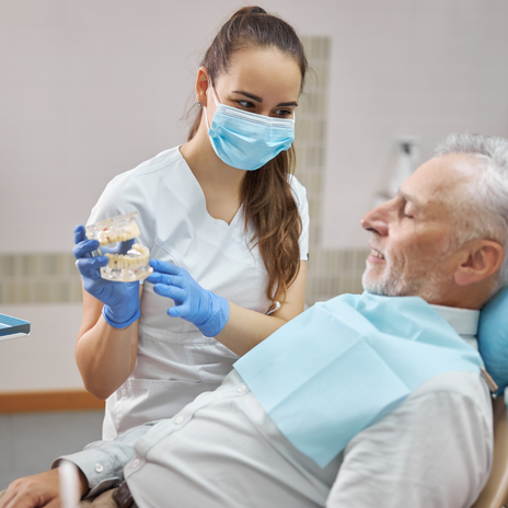 ¿Cómo cuidar de tu implante dental?
