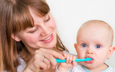 Higiene bucal en bebés: consejos de salud infantil